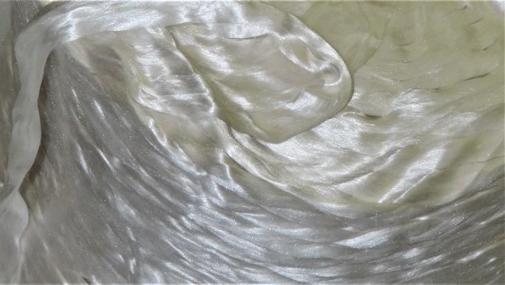 bright white color silk fibre